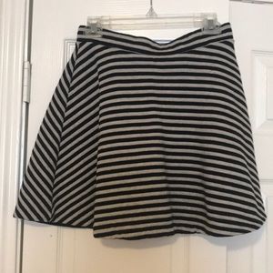 GAP skirt